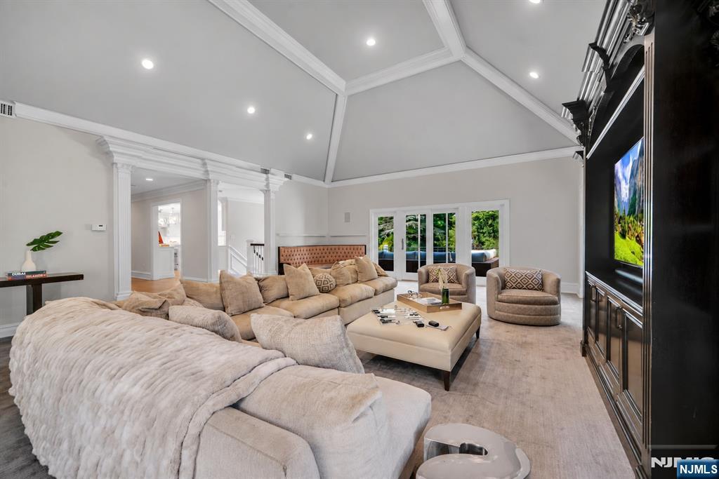 72 Adams Drive — photo 12