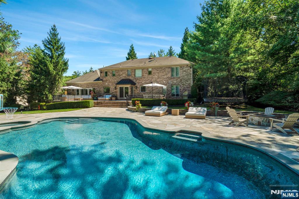 72 Adams Drive — photo 37