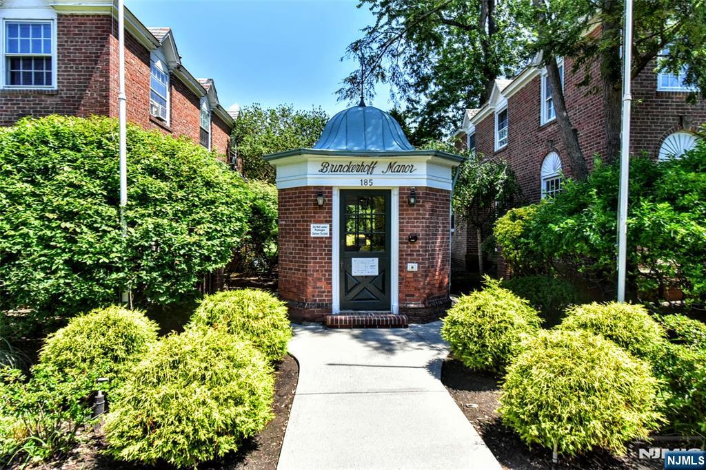 Photo 3 of Condo for sale at 185 E Palisade Ave #B1B, Englewood, NJ 07631 | MLS# 26034593 | Listing updated on 2026-09-16