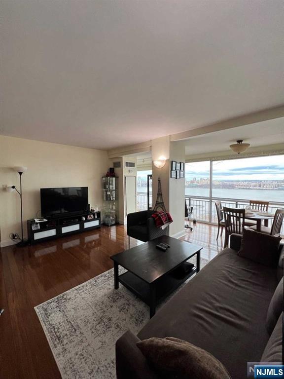 Photo 4 of House for sale at 2 Horizon Rd #1211, Fort Lee, NJ 07024 | MLS# 26034594 | Listing updated on 2026-09-14