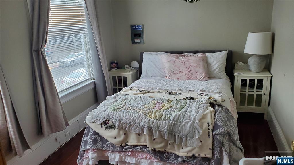 662 Bloomfield Avenue - Photo 3
