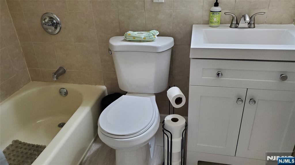 662 Bloomfield Avenue - Photo 5