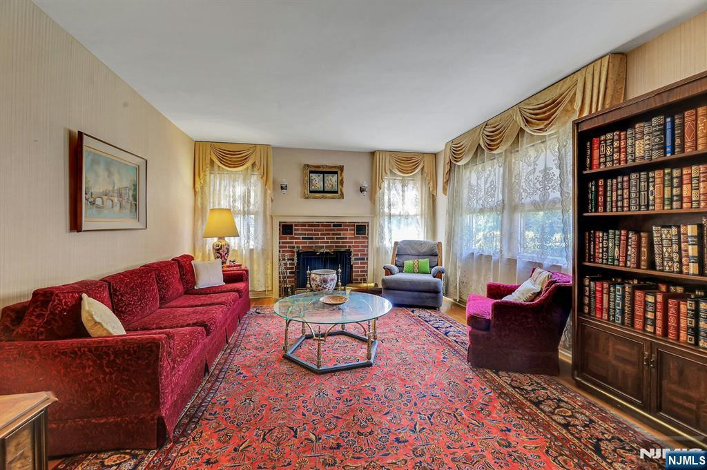 979 River Road - Photo 5