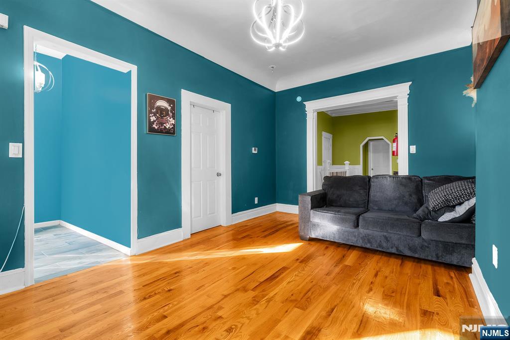443 14th Avenue - Photo 5