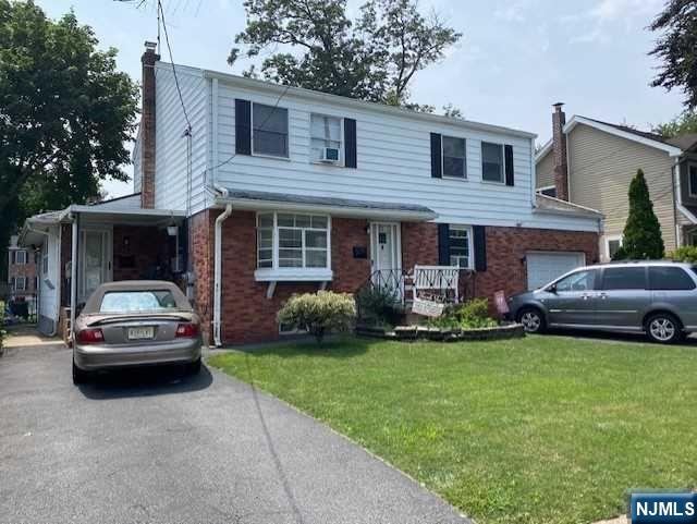 172 W Broad Street - Photo 1