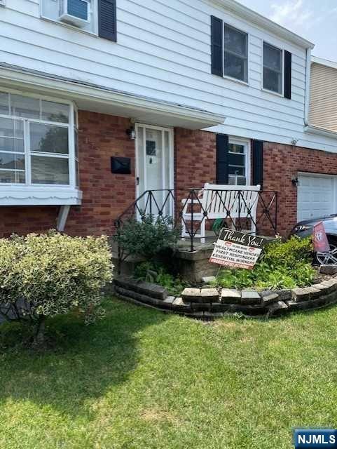 172 W Broad Street - Photo 2
