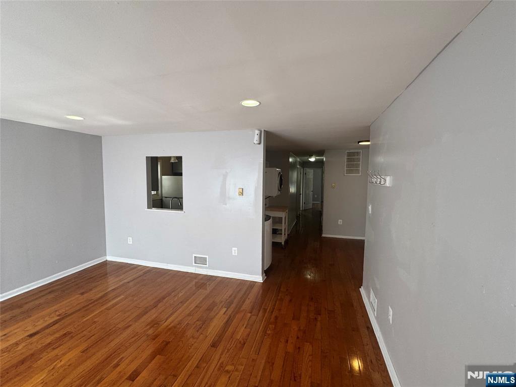 12 Bayview Avenue - Photo 3