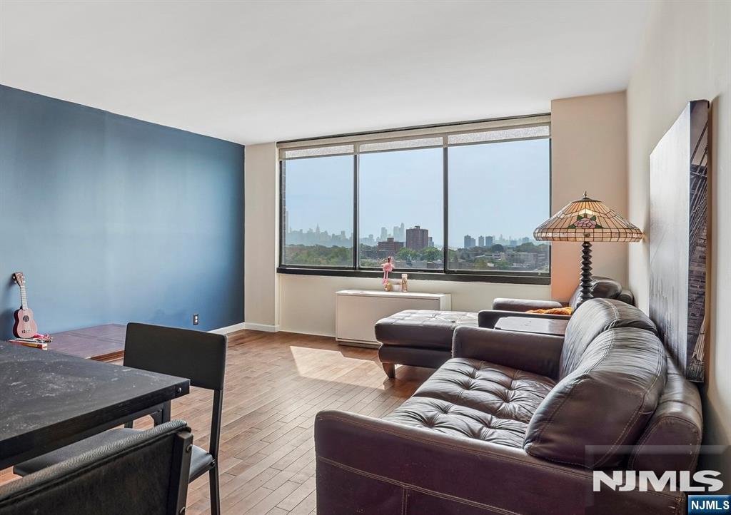 770 Anderson Avenue 11C - Photo 4