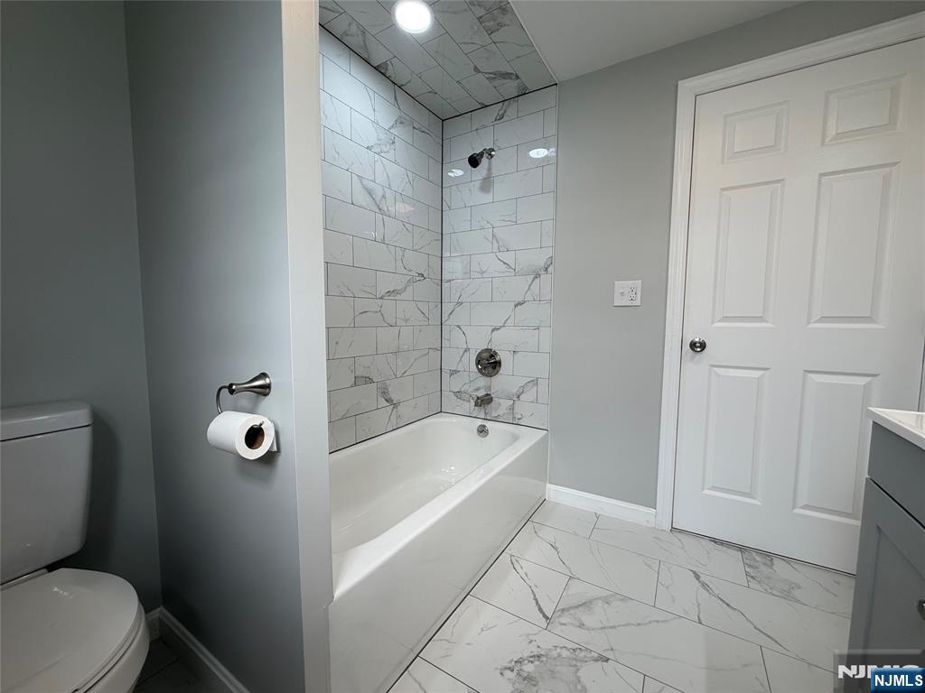 676 Anderson Avenue - Photo 2