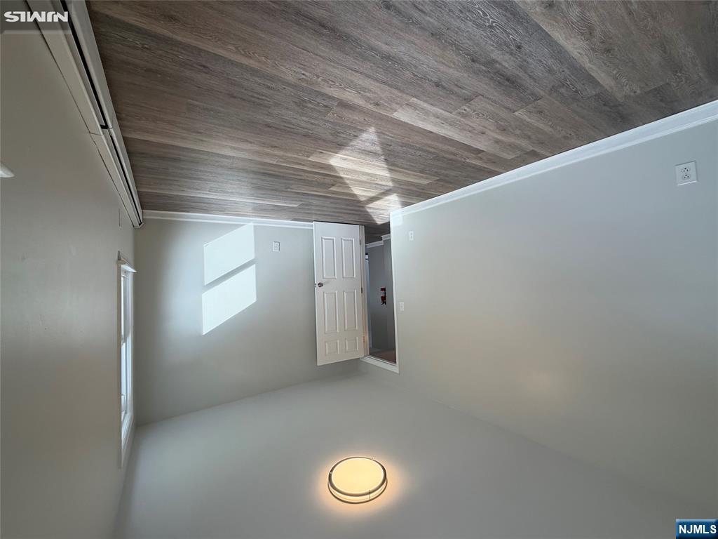 676 Anderson Avenue - Photo 3