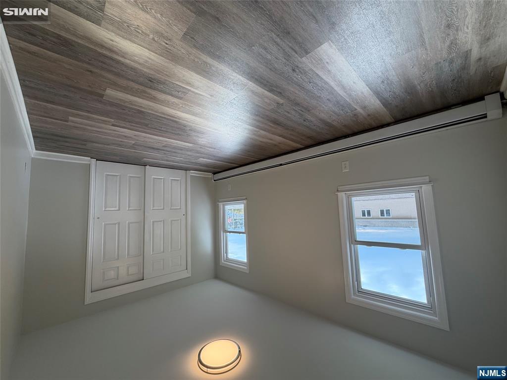 676 Anderson Avenue - Photo 4