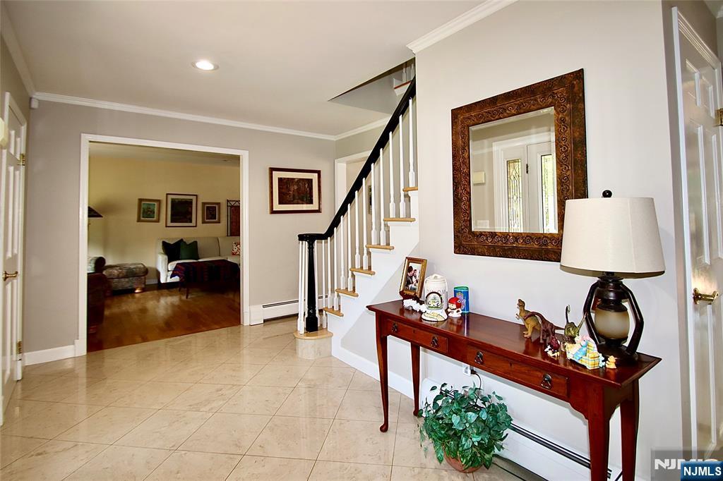 9 Watch Hill Road - Photo 4