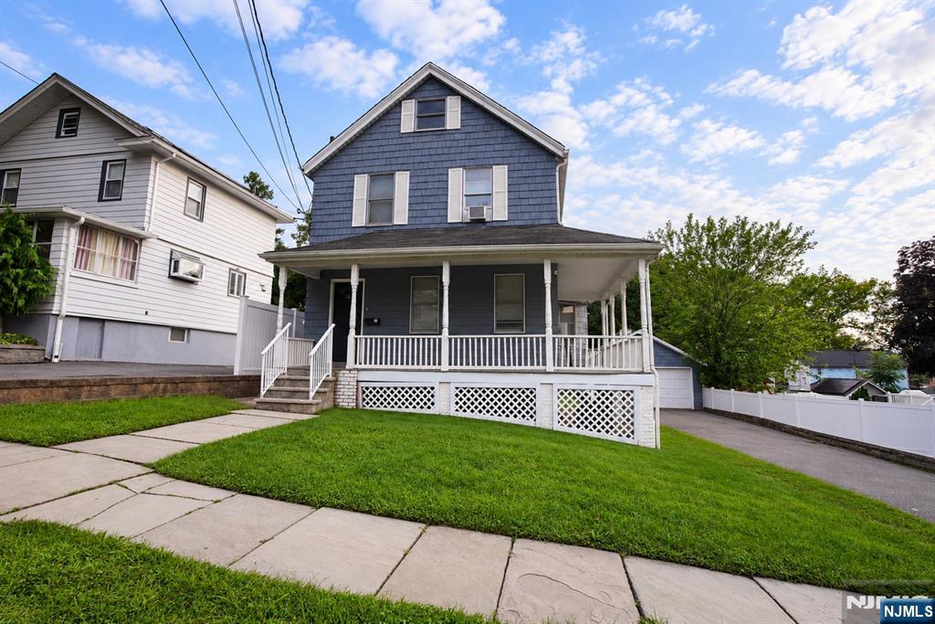 138 Homestead Place - Photo 1