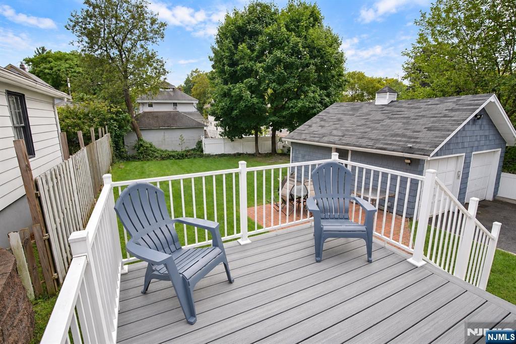 138 Homestead Place - Photo 2