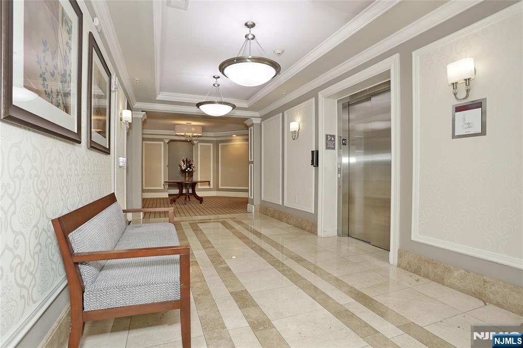 410 Four Seasons Lane - Photo 4