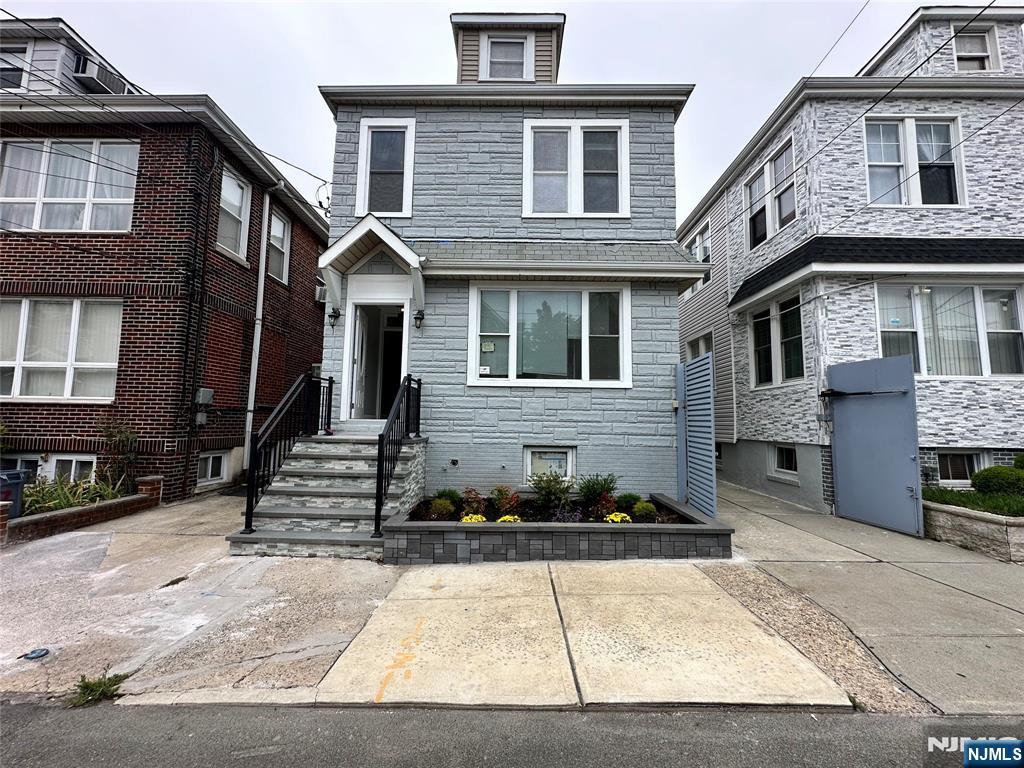 8609 2nd Avenue - Photo 1
