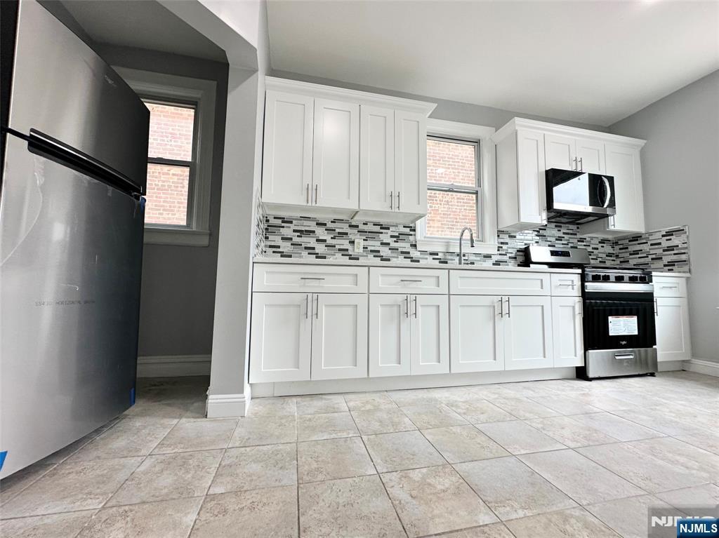 8609 2nd Avenue - Photo 3