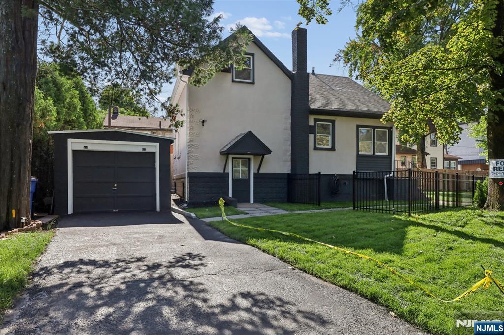47 Mahan Street - Photo 1