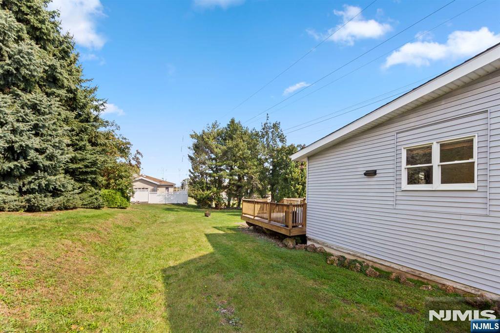 54 Fischer Avenue - Photo 4
