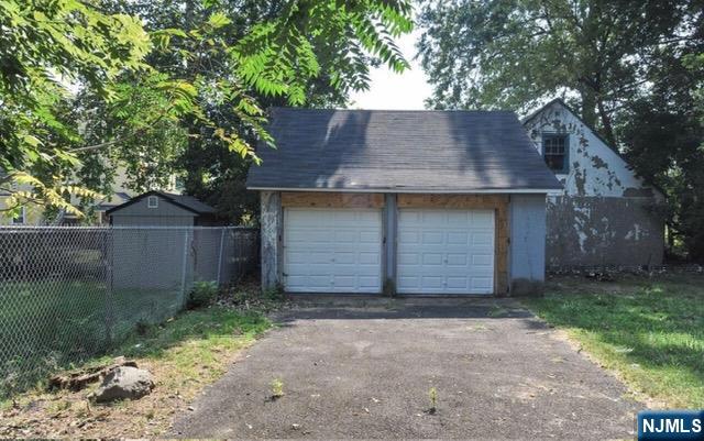 Photo 25 of Single family home for sale at 280-282 Seneca Pl, Plainfield, NJ 07062 | MLS# 26034766 | Listing updated on 2026-09-21