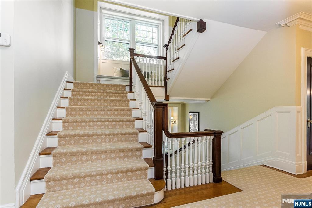 69 Forest Avenue — photo 25
