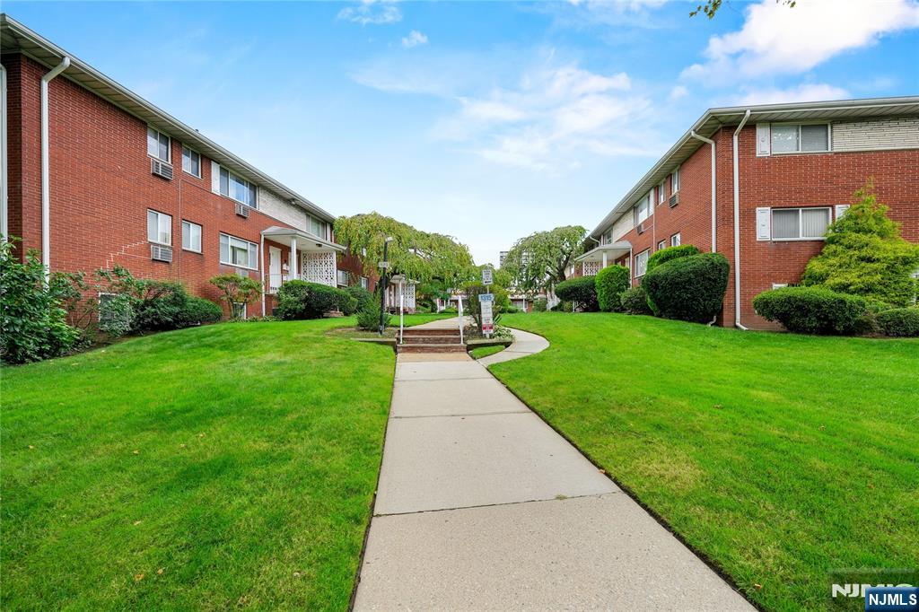1315 Anderson Avenue 5 - Photo 4