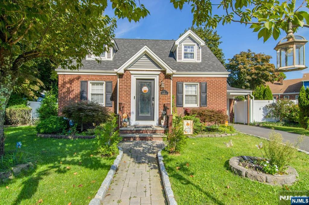 Photo 2 of Single family home for sale at 1 Haledon Ct, Haledon, NJ 07508 | MLS# 26034796 | Listing updated on 2026-09-19