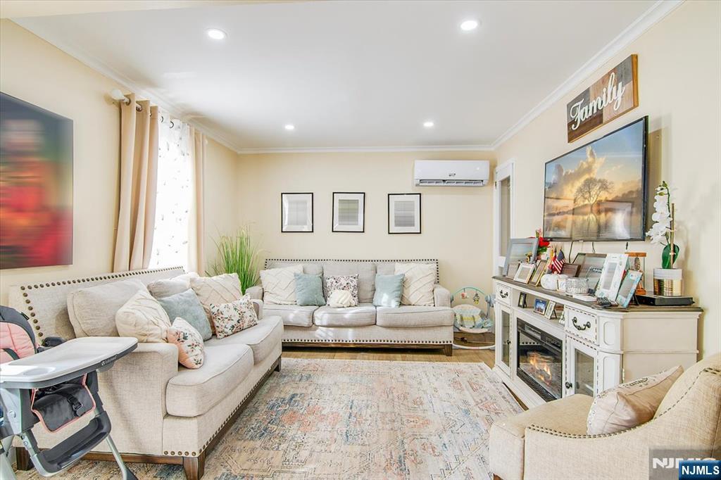 Photo 3 of Single family home for sale at 1 Haledon Ct, Haledon, NJ 07508 | MLS# 26034796 | Listing updated on 2026-09-19