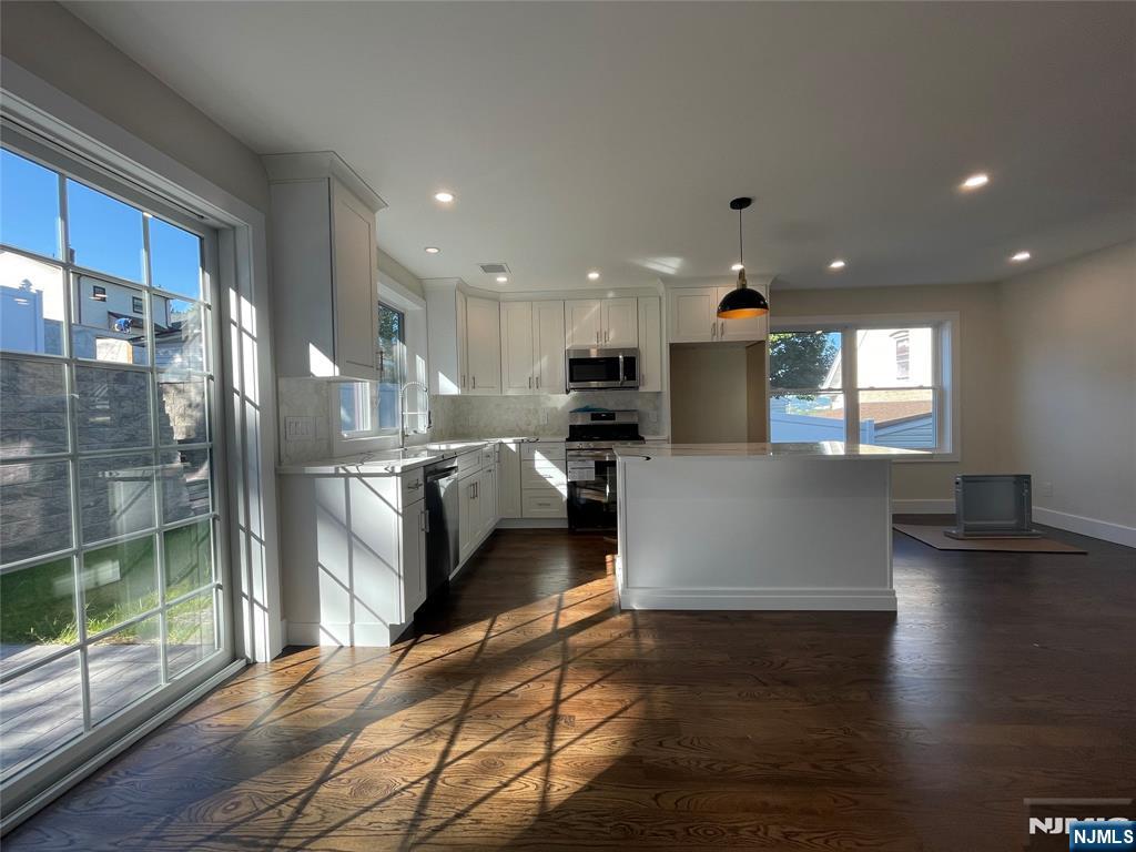 48 Dewey Street A - Photo 3