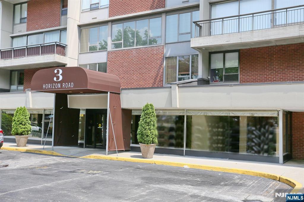 Condo for sale at 3 Horizon Rd #1432, Fort Lee, NJ 07024 | MLS# 26034827
