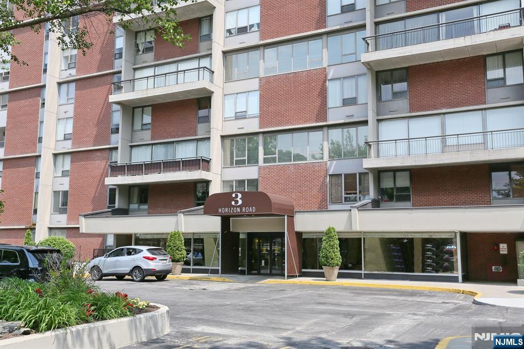 Photo 2 of Condo for sale at 3 Horizon Rd #1432, Fort Lee, NJ 07024 | MLS# 26034827 | Listing updated on 2026-09-14