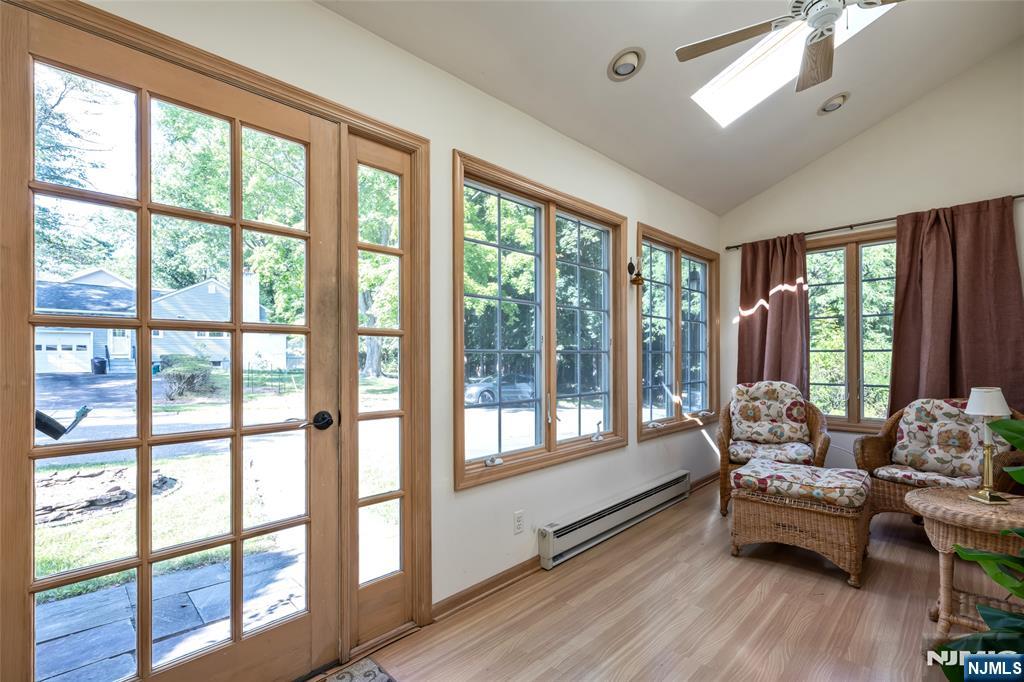 129 Forest Road - Photo 2
