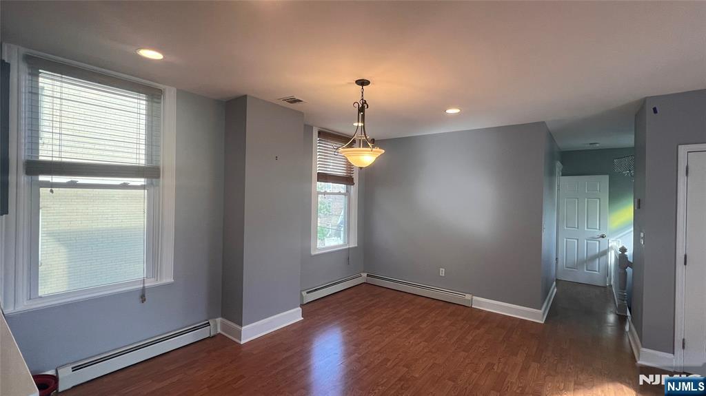 82 Edgewater Place 1 - Photo 5