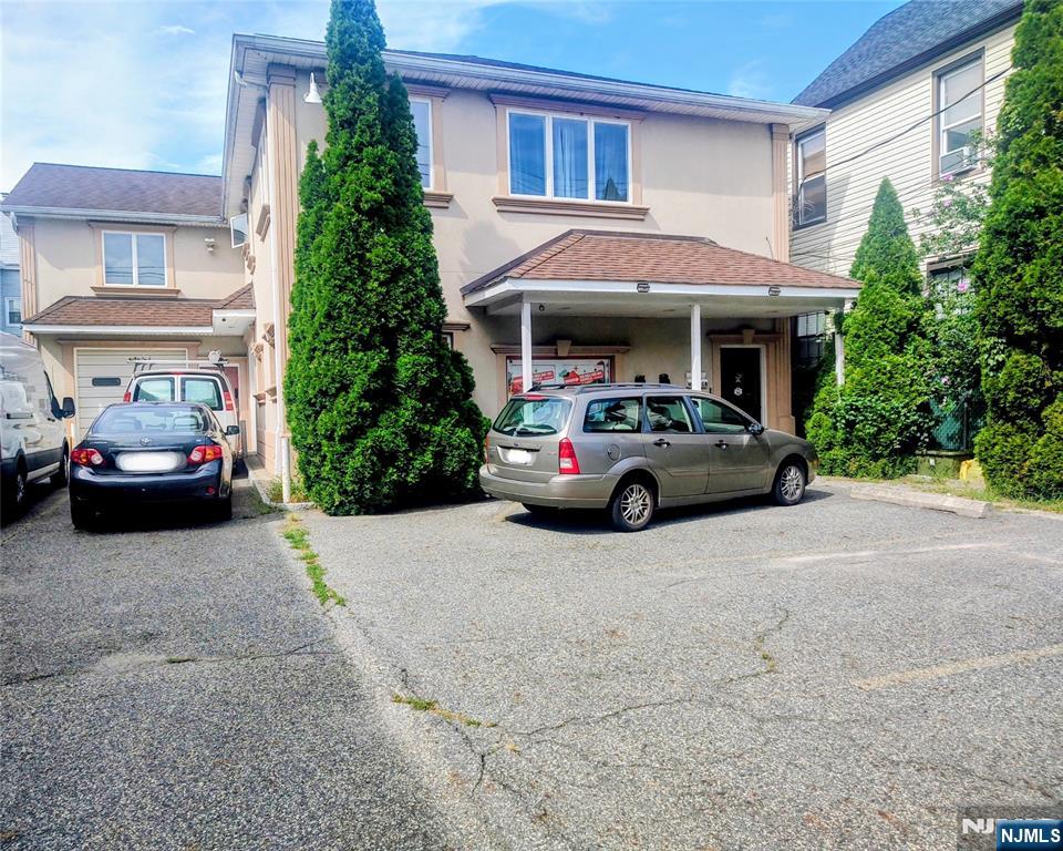 58 Wallington Avenue 1 - Photo 1