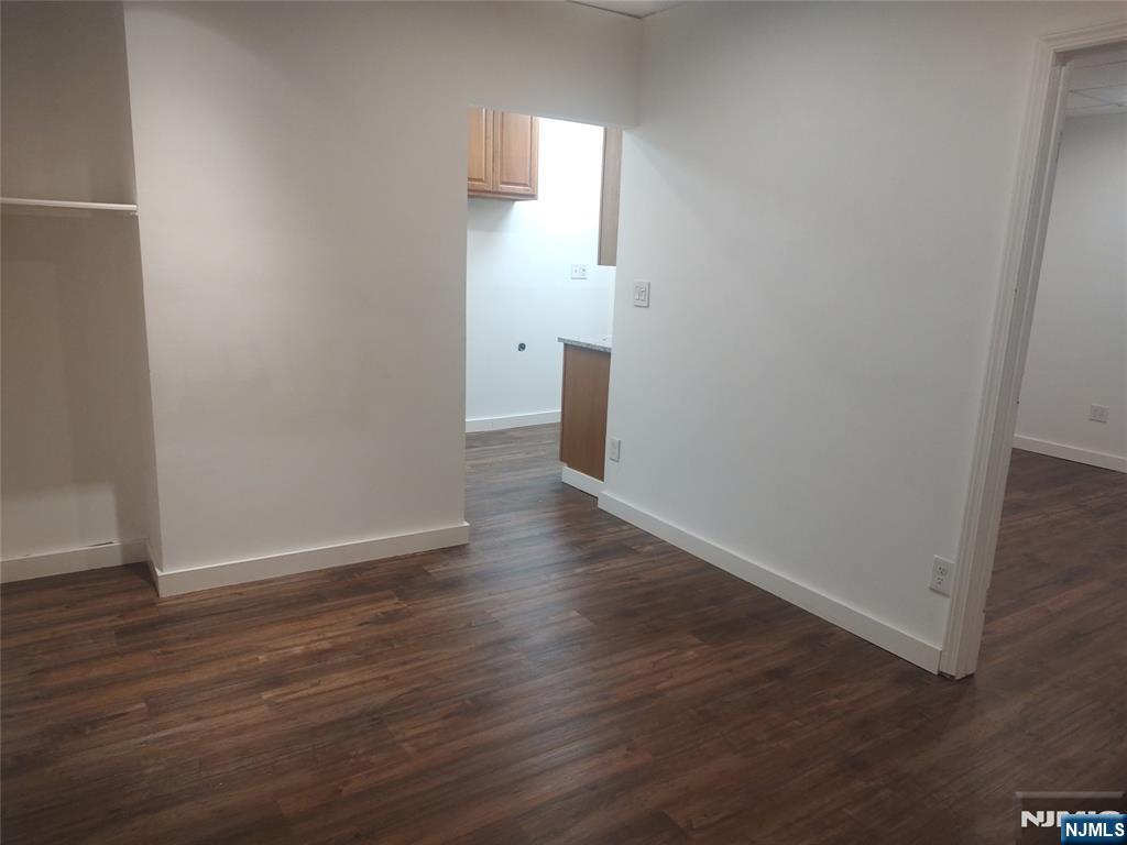 58 Wallington Avenue 1 - Photo 3