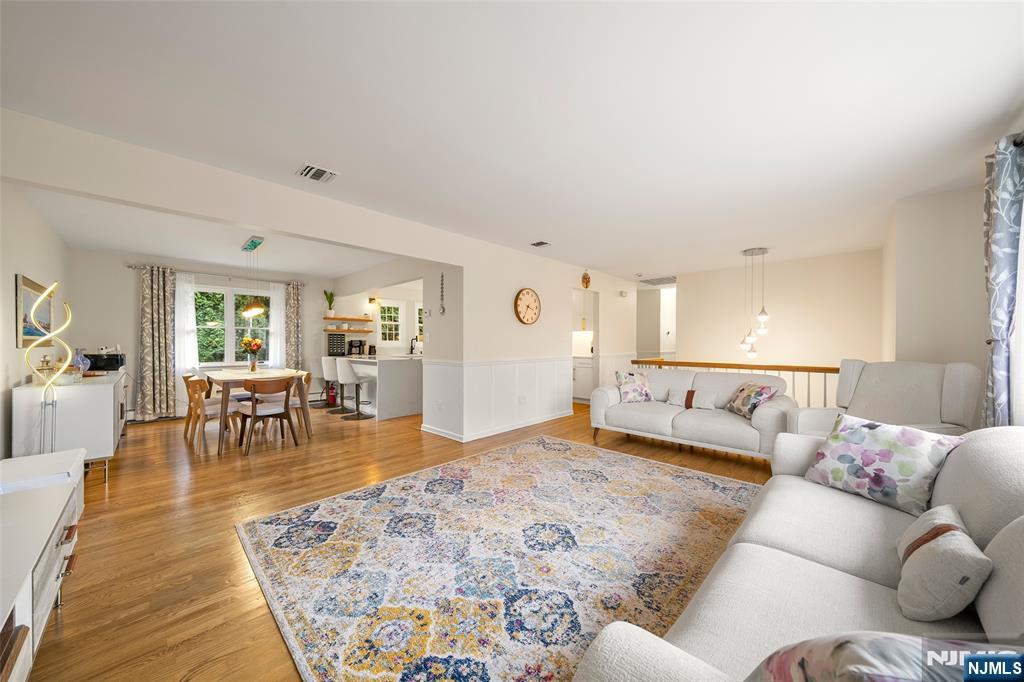 141 Hiawatha Boulevard - Photo 2