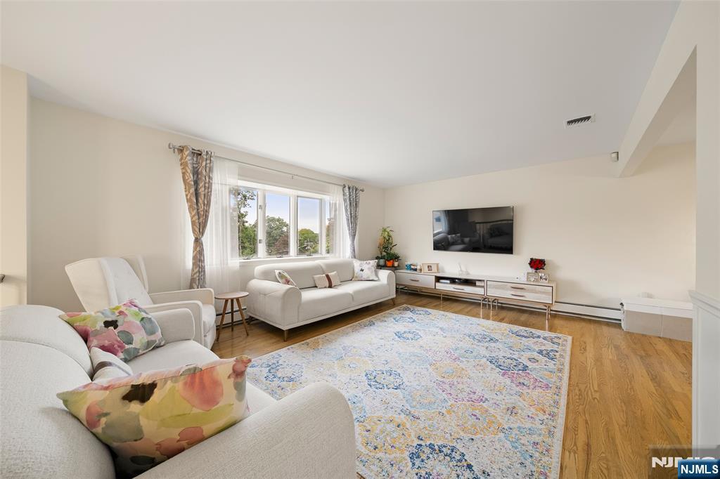 141 Hiawatha Boulevard - Photo 5