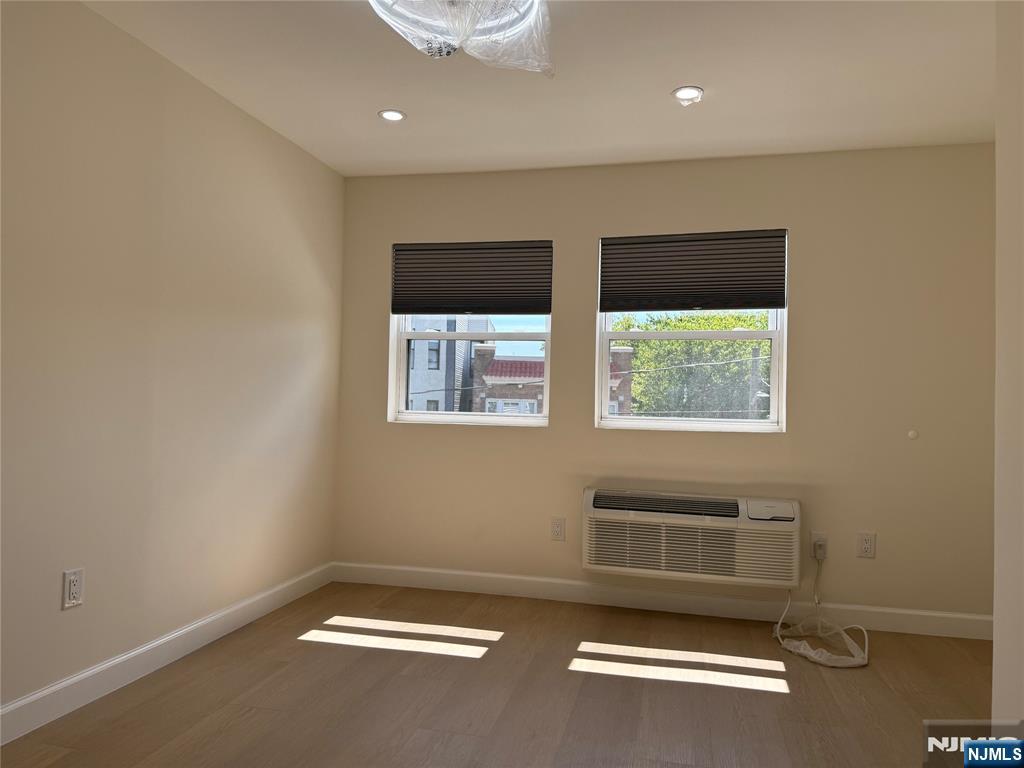 233 Palisade Avenue APT 2 - Photo 3