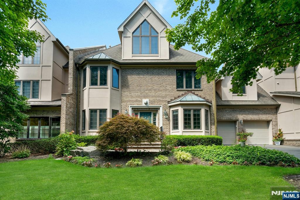 205 Bearwoods Road - Photo 1