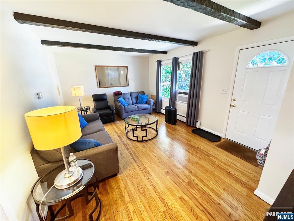 168 Graham Terrace - Photo 4