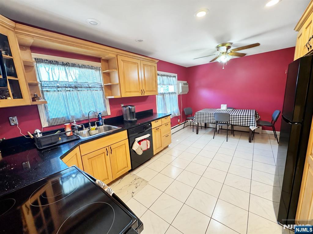 168 Graham Terrace - Photo 5
