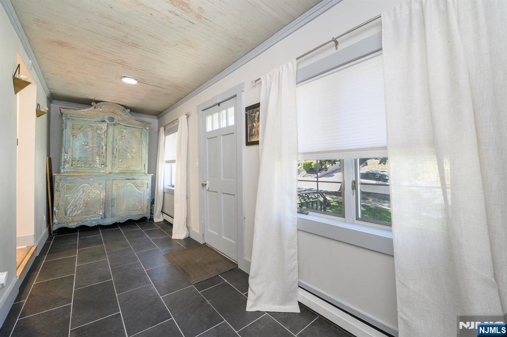 90 Edison Avenue - Photo 5