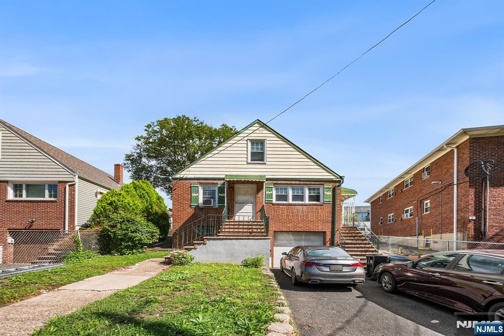 552 N Main Street - Photo 1