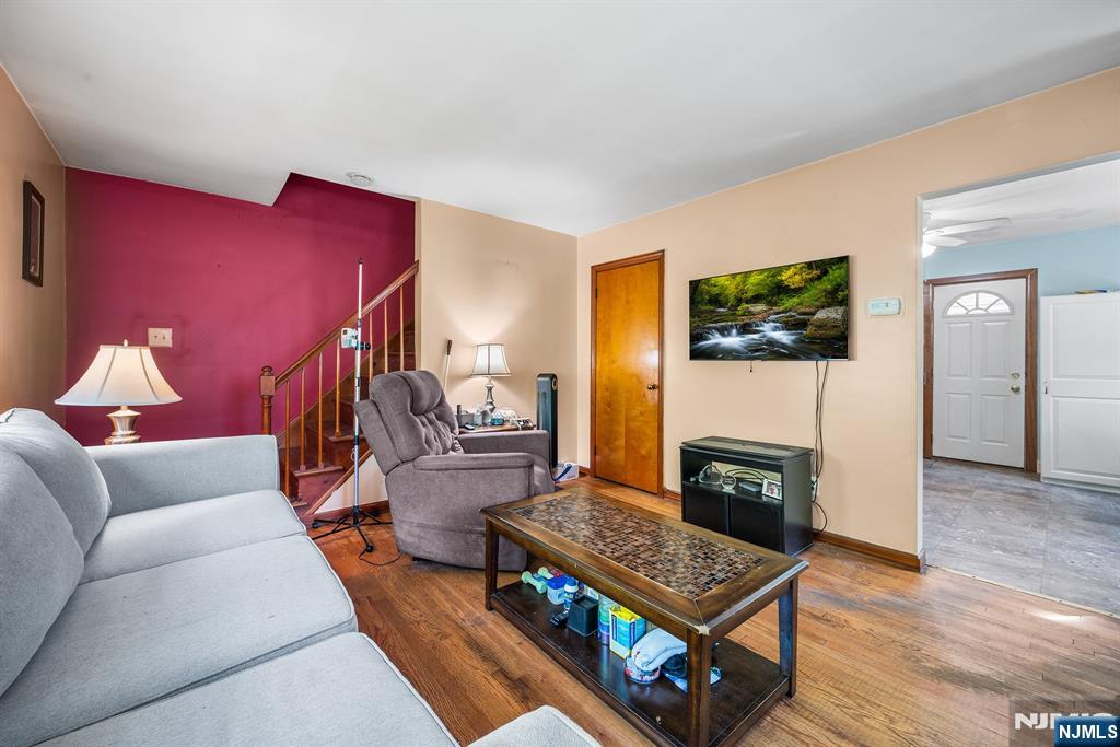 552 N Main Street - Photo 5