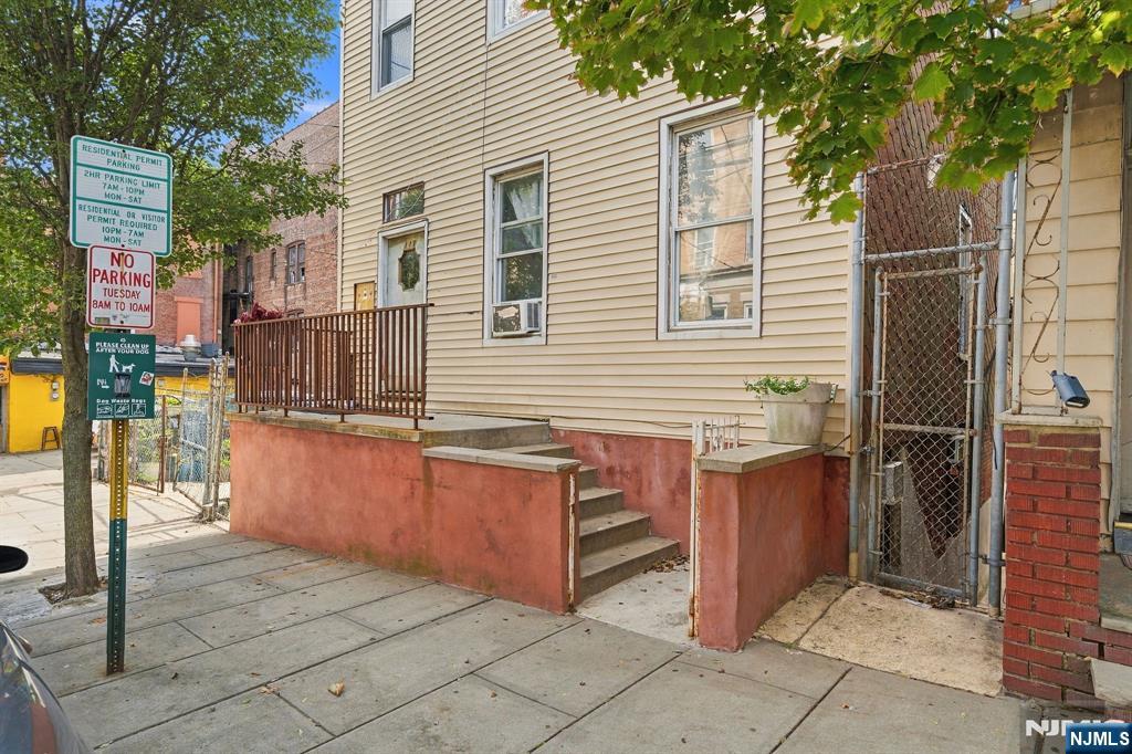 111 34th Street - Photo 4