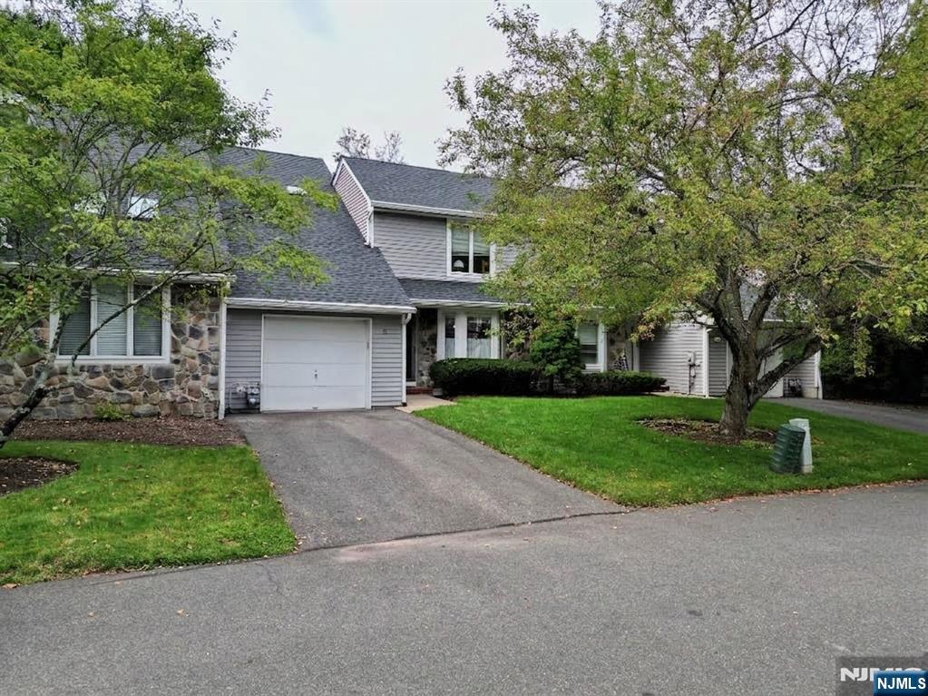 Townhouse for sale at 10 Matthew Rd, Wayne, NJ 07470 | MLS# 26034894