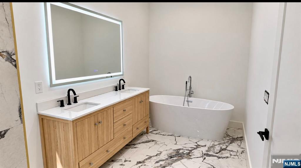 17-19 Seymour Avenue - Photo 2