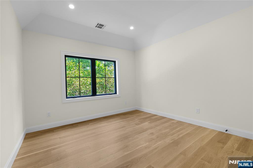 10 Radburn Road — photo 26
