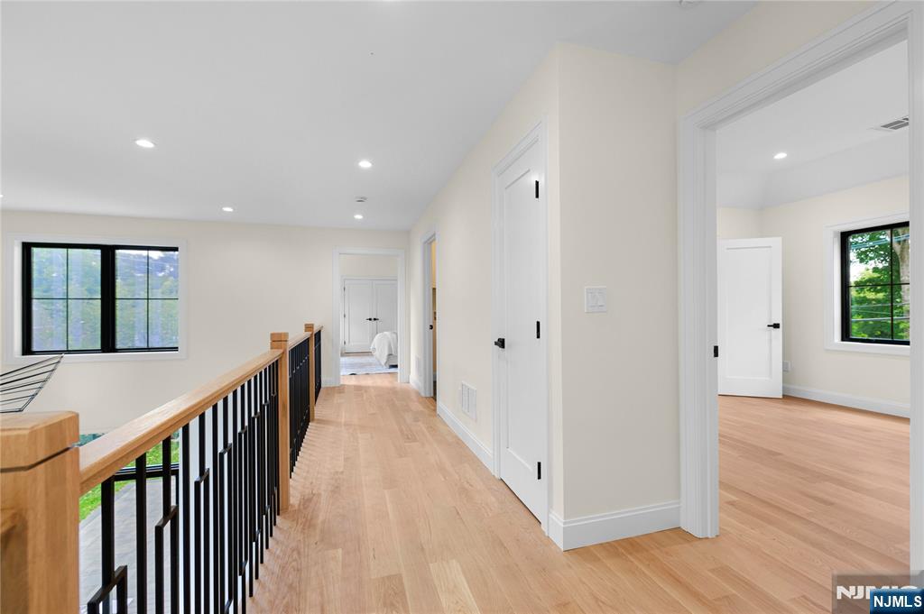 10 Radburn Road — photo 30