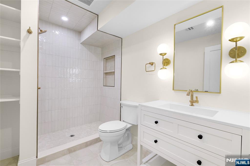 10 Radburn Road — photo 34